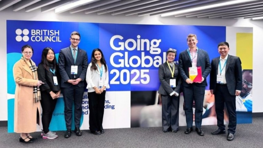 Vietnam, UK work towards sustainable partnership in science and technology